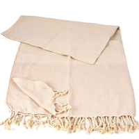 Ręcznik peshtemal beżowy z kremowymi pasami i frędzlami